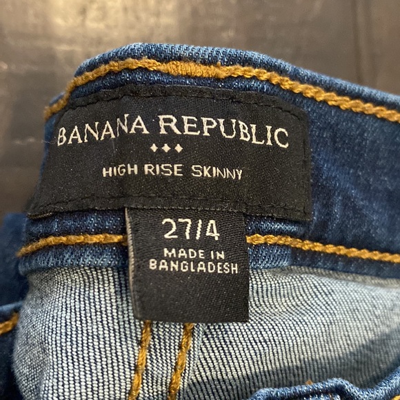 Banana Republic High Rise Skinny - Picture 2 of 2
